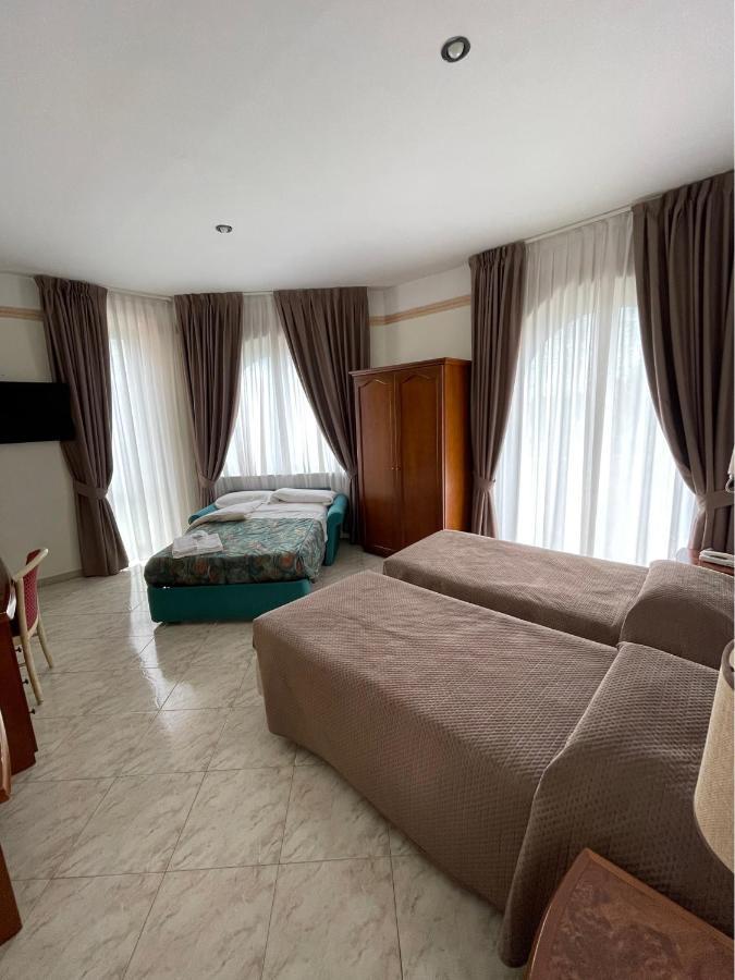 Il Castello Hotel Terzigno Bagian luar foto